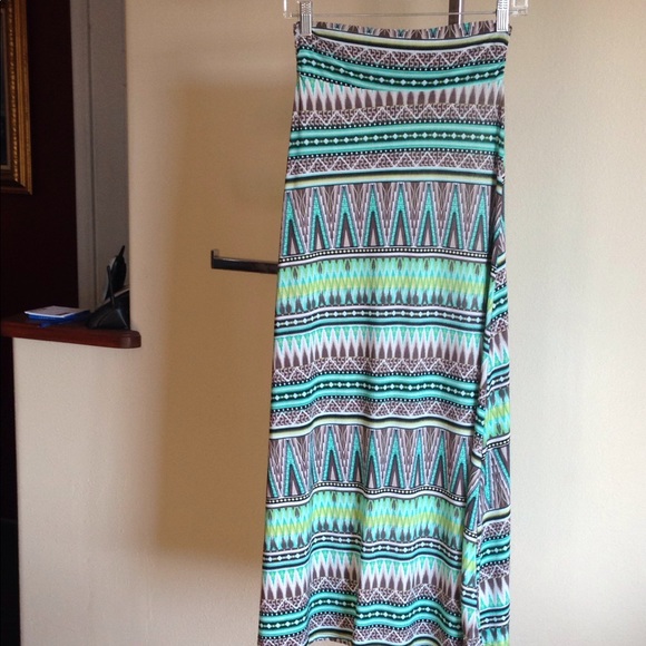 Dresses & Skirts - Multi colored Maxi skirt